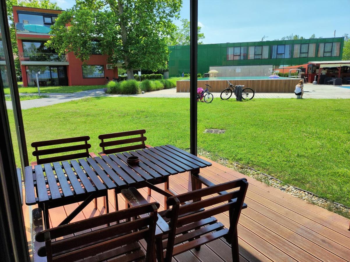 Soleil Apartmanok Balatonlelle Eksteriør bilde