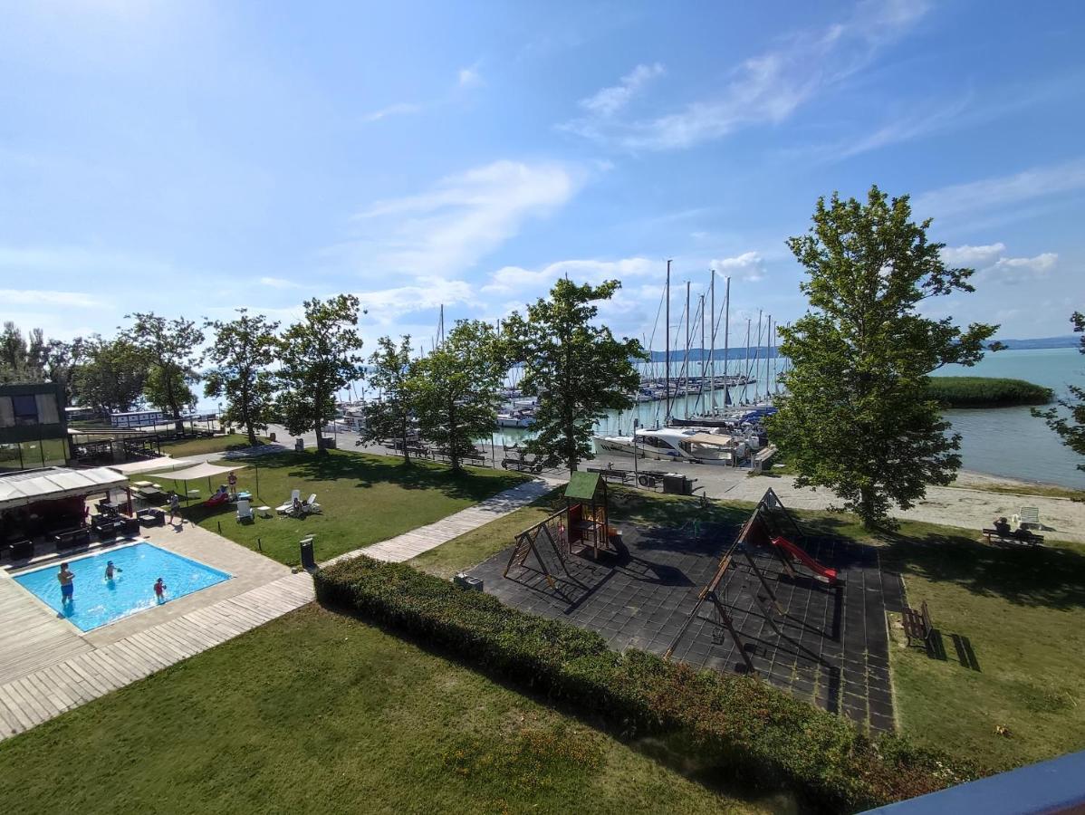 Soleil Apartmanok Balatonlelle Eksteriør bilde